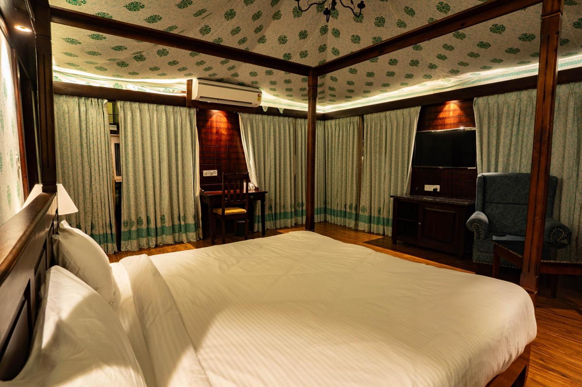 La Nature Hotels & Resorts Sikar Ngoại thất bức ảnh