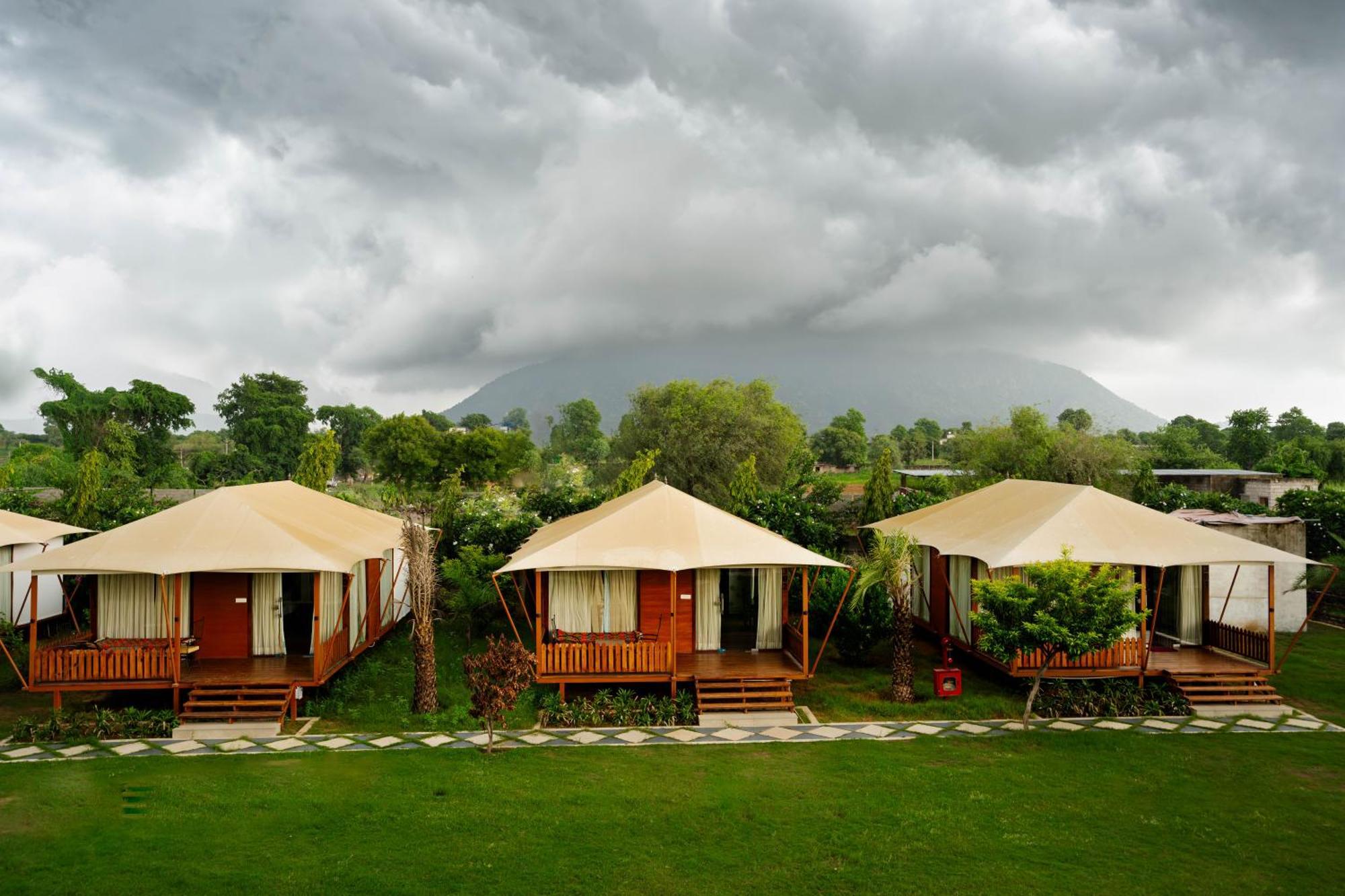La Nature Hotels & Resorts Sikar Ngoại thất bức ảnh
